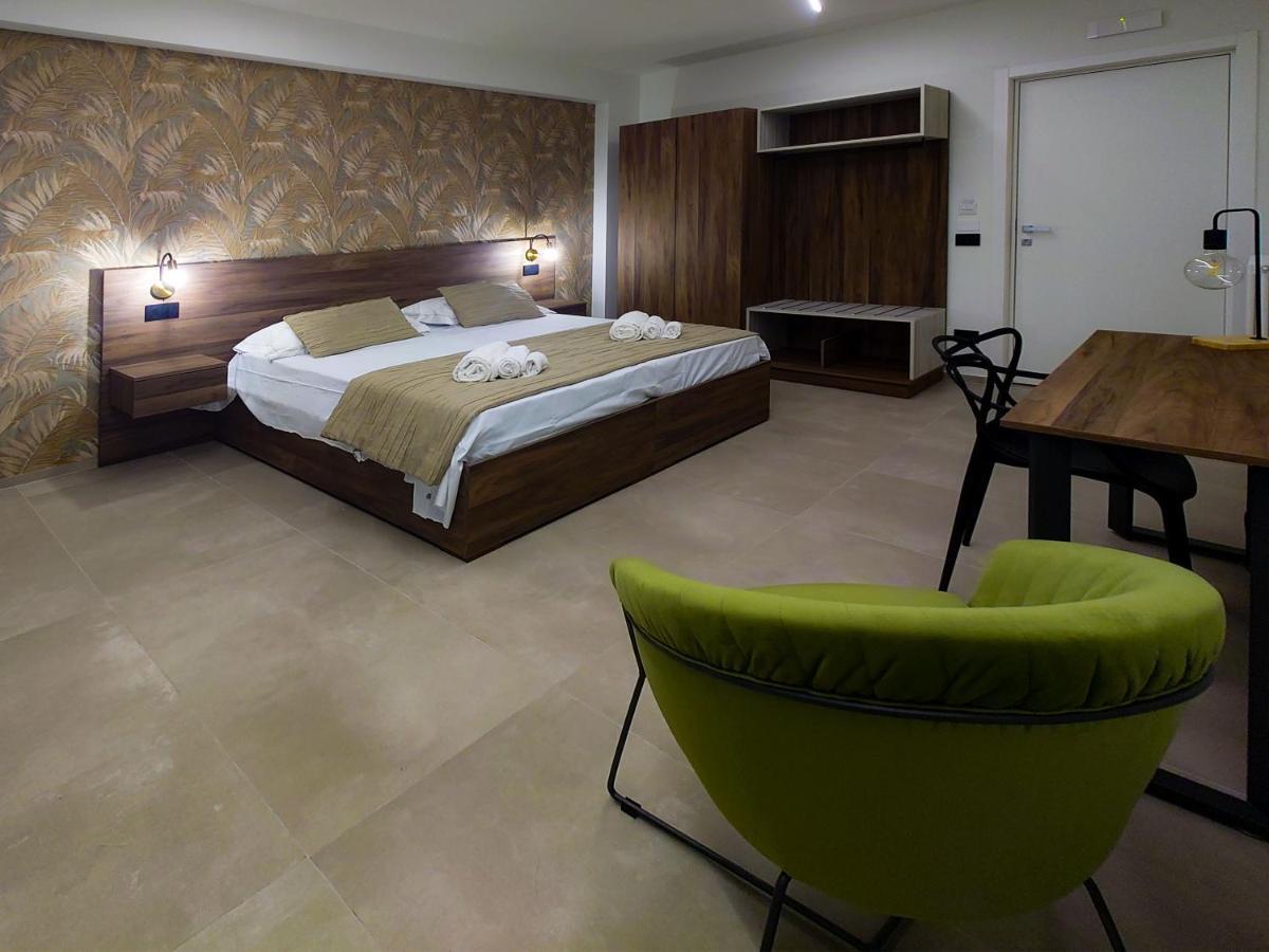Don Turi - Charming Room Giardini Naxos Εξωτερικό φωτογραφία